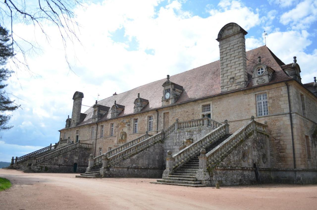 Les Perruchons Ancienne Grange Renovee Avec Soin Villa Ozolles Exterior photo